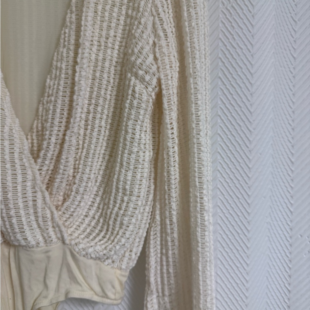 Lulu's Ivory Ribbed V-Neck Bodysuit - Picture 5 of 9
